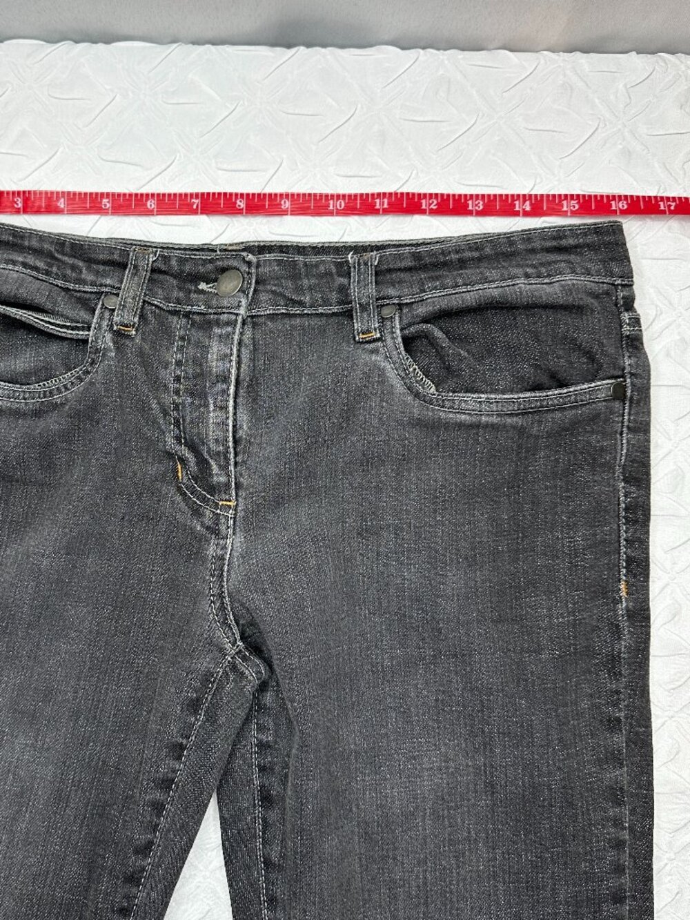 Eileen Fisher Tapered Leg Black Jeans, Size 10 Minimalist Capsule Classic - Picture 6 of 6